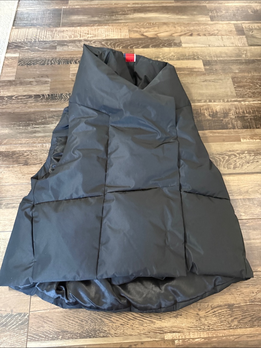 Black Puffer Vest - pretty Rugged